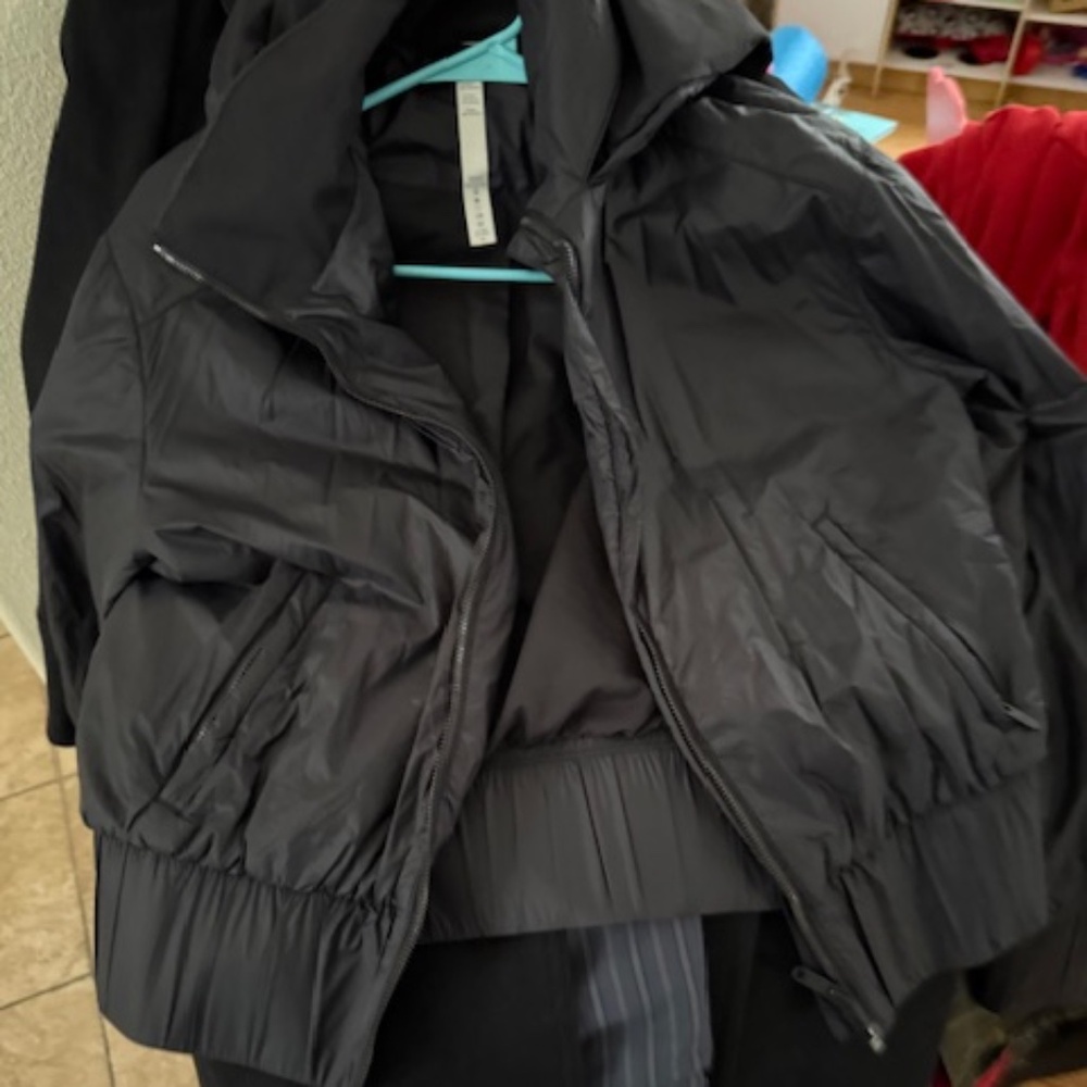 Lululemon lightweight black lined jacket size 10